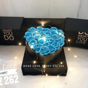 Hộp hoa sáp vuông cánh mở cao cấp