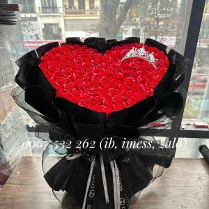 Bó hoa trái tim 99 bông sáp mềm mại